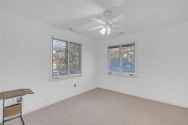 208 Telford DR, Newport News, VA 23602