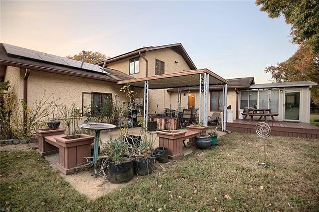 208 Telford DR, Newport News, VA 23602