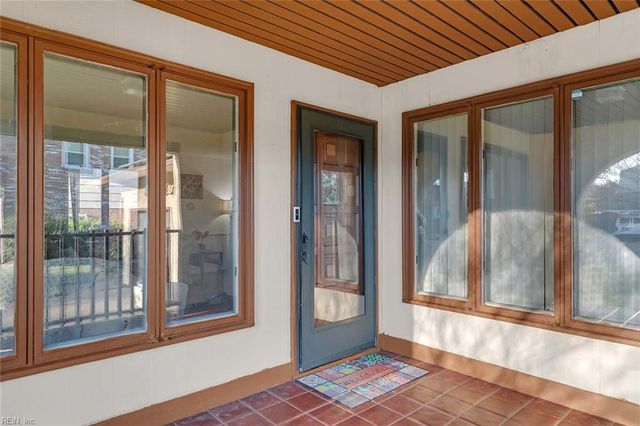 208 Telford DR, Newport News, VA 23602