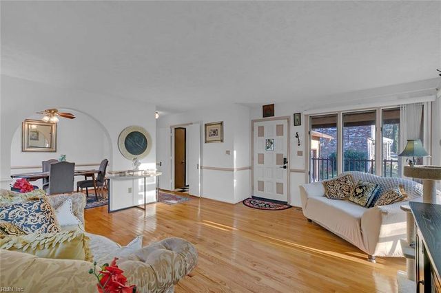 208 Telford DR, Newport News, VA 23602