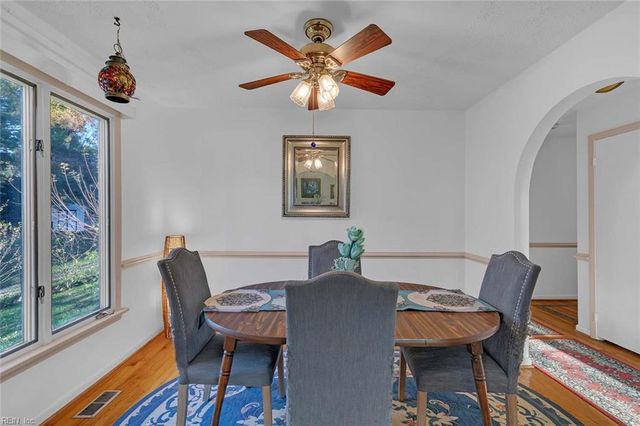 208 Telford DR, Newport News, VA 23602