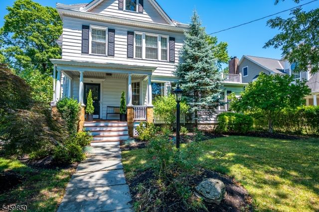 76 Spring St, Metuchen Boro, NJ 08840