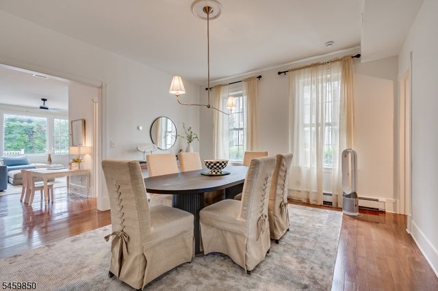 76 Spring St, Metuchen Boro, NJ 08840