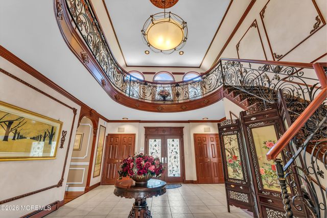 427 Fawns Run, Morganville, NJ 07751