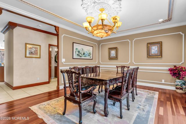 427 Fawns Run, Morganville, NJ 07751