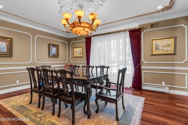 427 Fawns Run, Morganville, NJ 07751