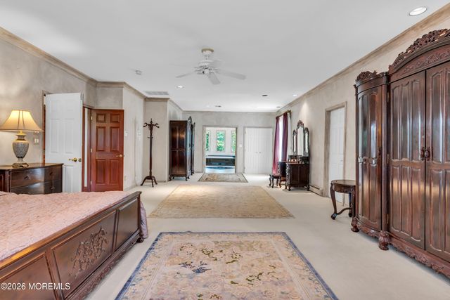 427 Fawns Run, Morganville, NJ 07751