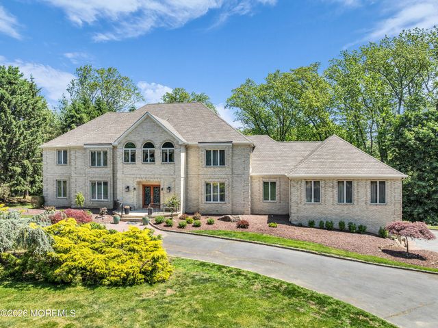 427 Fawns Run, Morganville, NJ 07751
