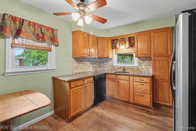 29115 Westfield Street, Livonia, MI 48150
