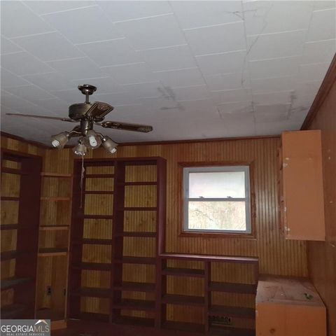 733 Chateau DR, Silver Creek, GA 30173