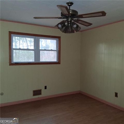 733 Chateau DR, Silver Creek, GA 30173