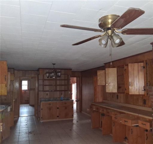 733 Chateau DR, Silver Creek, GA 30173