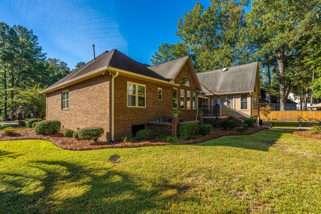 8700 Laurel Grove Lane, Charleston, SC 29420