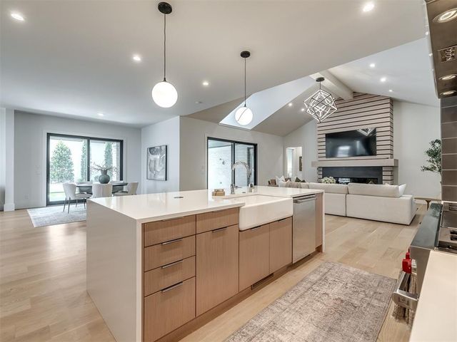 15613 Woodleaf Lane, Edmond, OK 73013