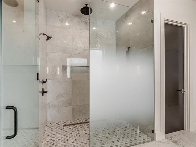 15613 Woodleaf Lane, Edmond, OK 73013
