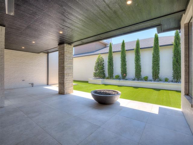 15613 Woodleaf Lane, Edmond, OK 73013