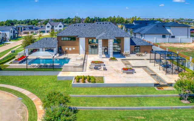15613 Woodleaf Lane, Edmond, OK 73013