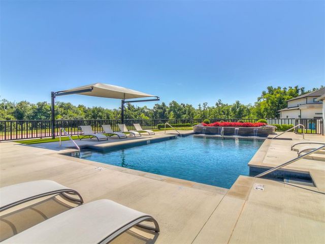 15613 Woodleaf Lane, Edmond, OK 73013