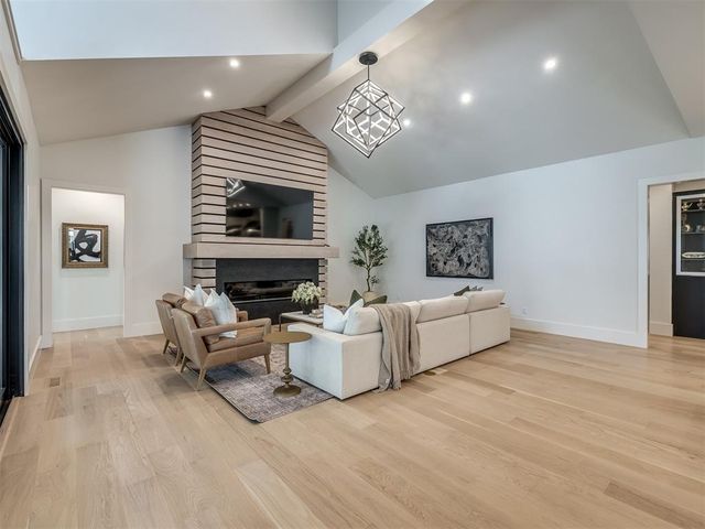 15613 Woodleaf Lane, Edmond, OK 73013