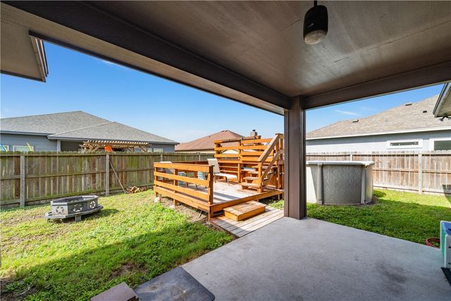 14217 Bowman Ct, Robstown, TX 78380