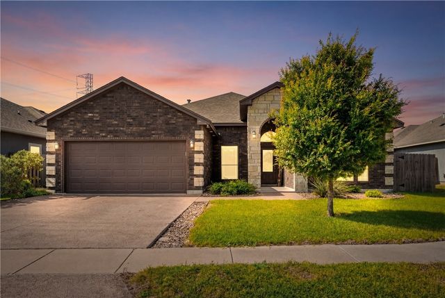 14217 Bowman Ct, Robstown, TX 78380