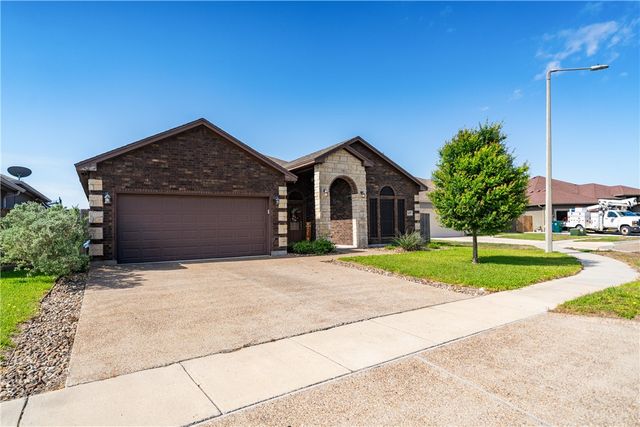 14217 Bowman Ct, Robstown, TX 78380