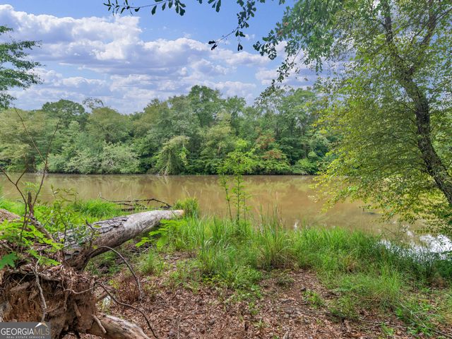 114 Madison Avenue, Jackson, GA 30233
