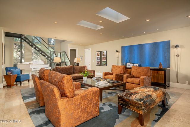 3500 E LINCOLN Drive 17, Phoenix, AZ 85018