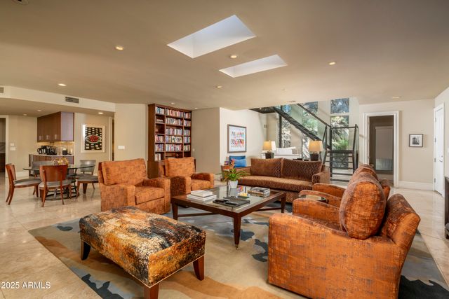 3500 E LINCOLN Drive 17, Phoenix, AZ 85018