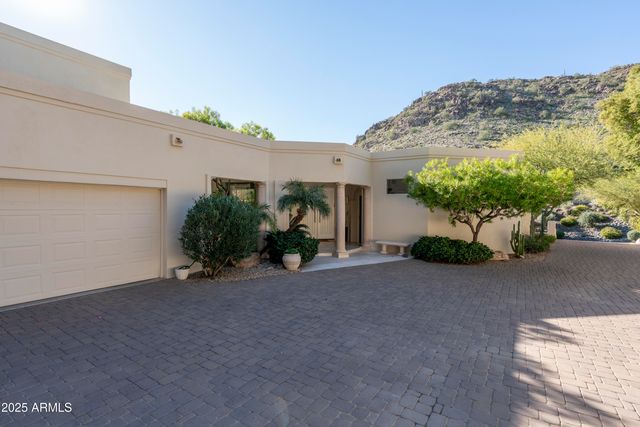 3500 E LINCOLN Drive 17, Phoenix, AZ 85018