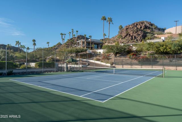 3500 E LINCOLN Drive 17, Phoenix, AZ 85018