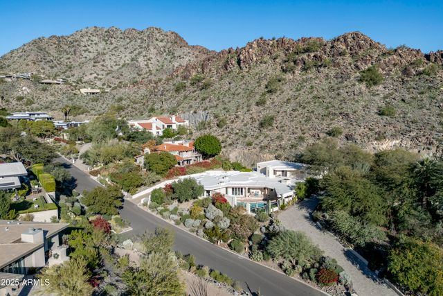 3500 E LINCOLN Drive 17, Phoenix, AZ 85018