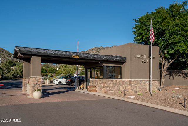 3500 E LINCOLN Drive 17, Phoenix, AZ 85018