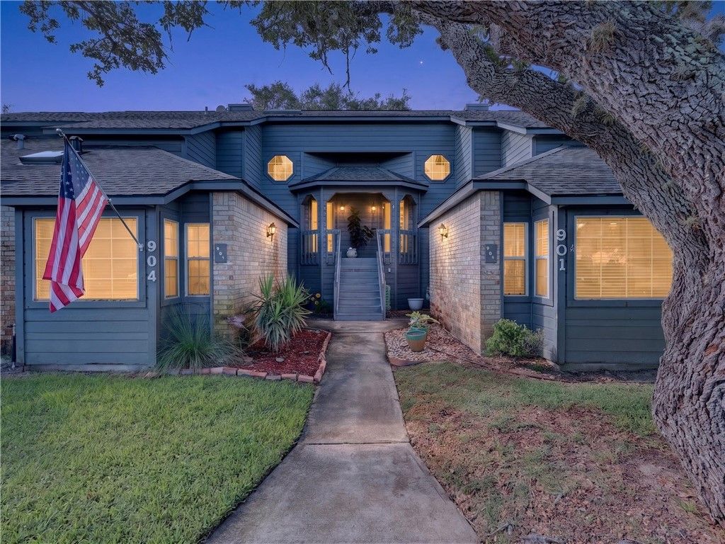 210 Oak Bay St 902, Rockport, TX 78382 — photo 3