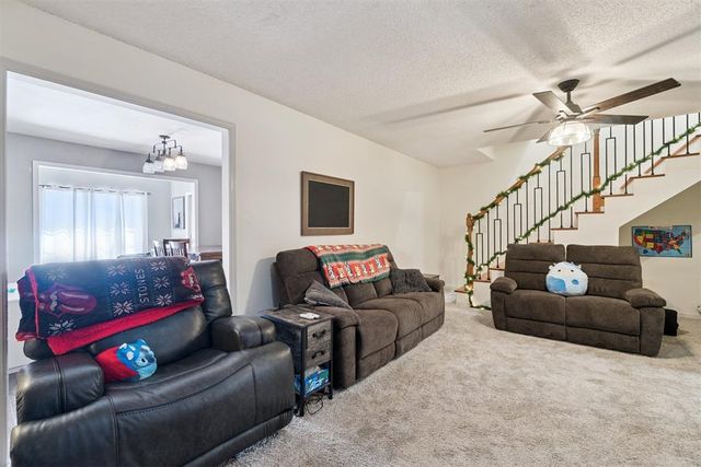 1725 NW Washington Avenue, Piedmont, OK 73078