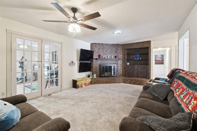 1725 NW Washington Avenue, Piedmont, OK 73078