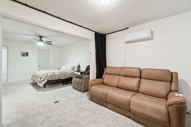 1725 NW Washington Avenue, Piedmont, OK 73078