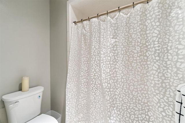 1725 NW Washington Avenue, Piedmont, OK 73078