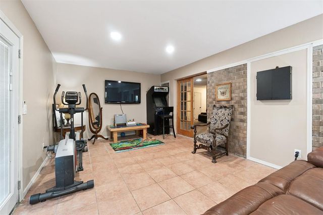 1725 NW Washington Avenue, Piedmont, OK 73078