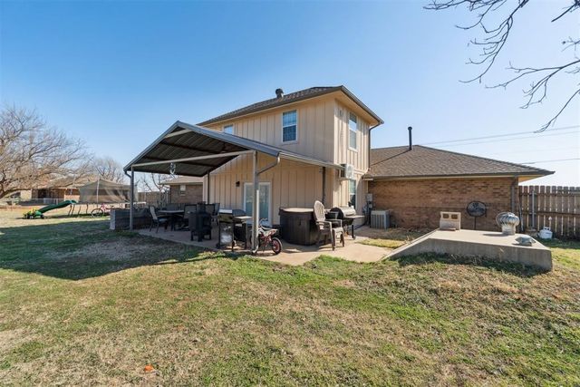1725 NW Washington Avenue, Piedmont, OK 73078