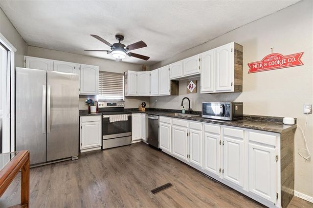 1725 NW Washington Avenue, Piedmont, OK 73078