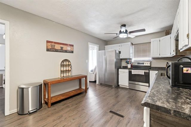 1725 NW Washington Avenue, Piedmont, OK 73078