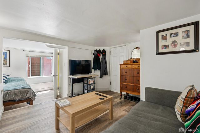 381 Richland Avenue, San Francisco, CA 94109