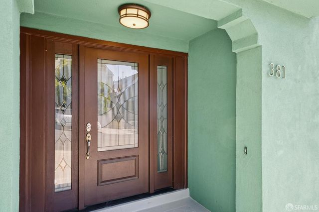 381 Richland Avenue, San Francisco, CA 94109