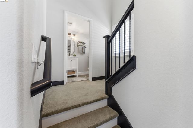 72 Greystone Pl, Pittsburg, CA 94565