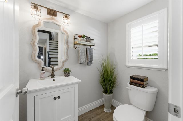 72 Greystone Pl, Pittsburg, CA 94565