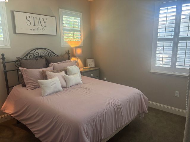 72 Greystone Pl, Pittsburg, CA 94565