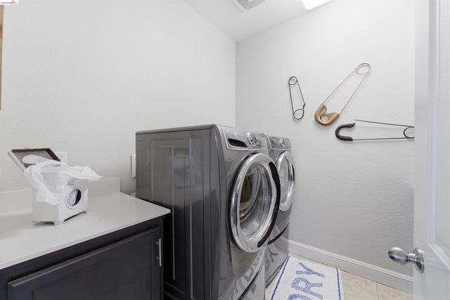 72 Greystone Pl, Pittsburg, CA 94565