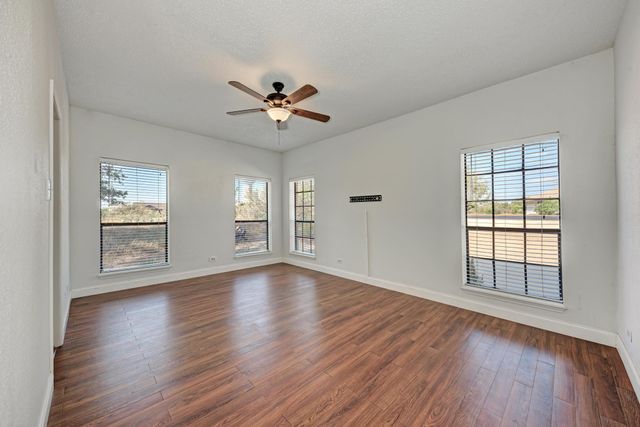 634 Broken Hills DR, Horseshoe Bay, TX 78657