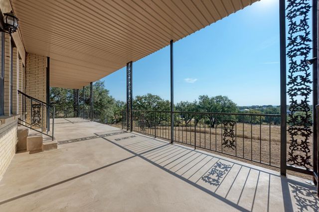 634 Broken Hills DR, Horseshoe Bay, TX 78657
